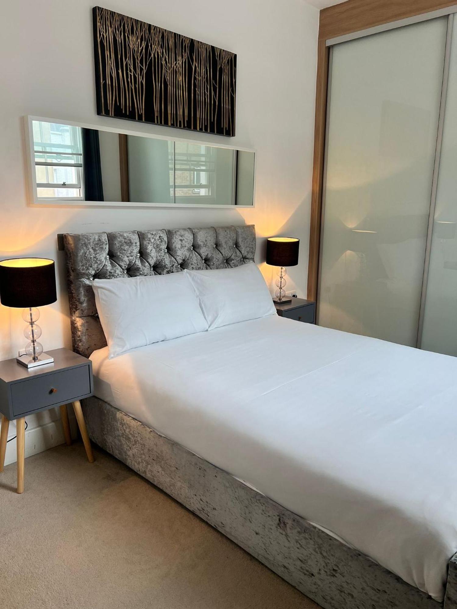 One Bedroom Apartment In Holborn Лондон Экстерьер фото